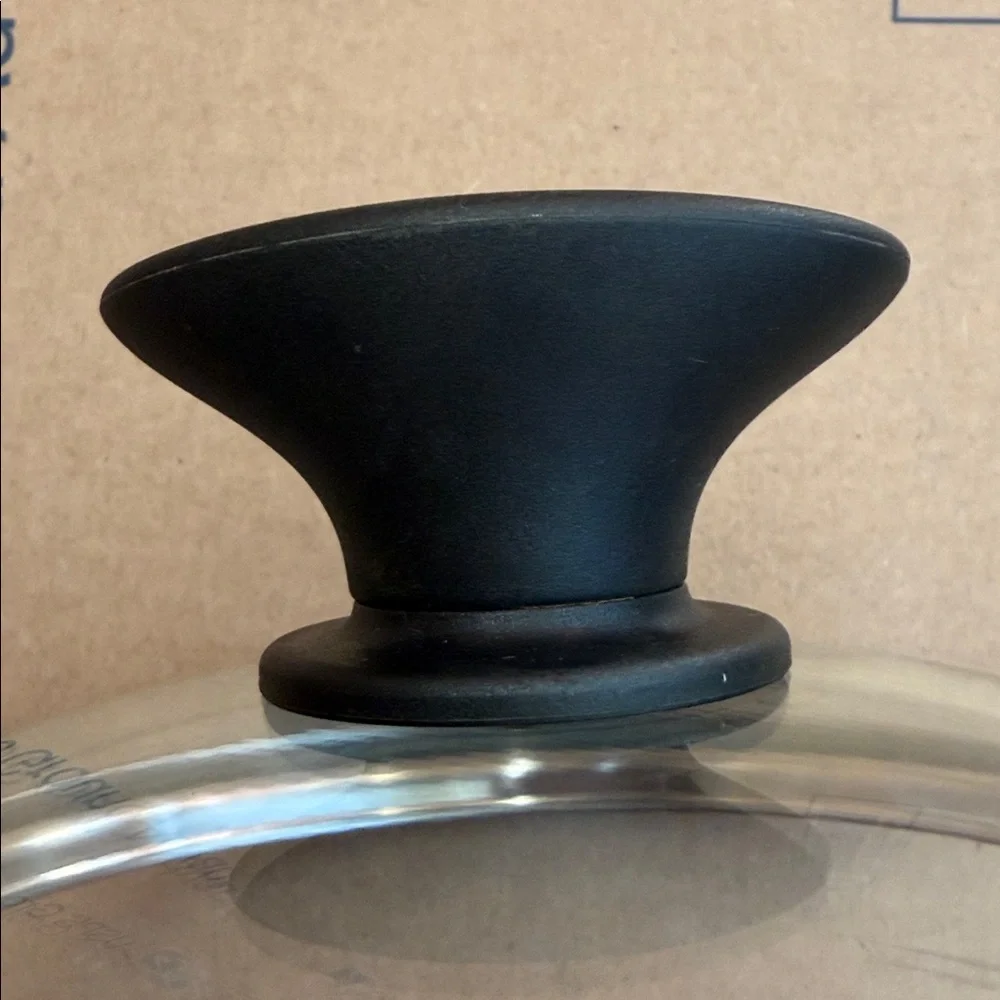 Green Pan Brand Replacement LID ONLY Approximately for a 6 inch sauce pan.